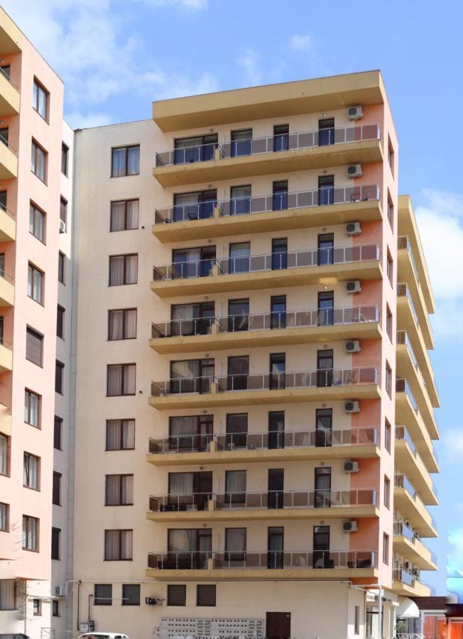 Nor Apartments Summerland Мамая Екстер'єр фото