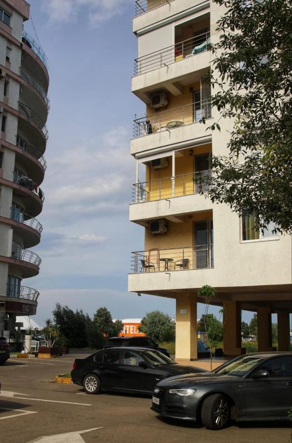 Nor Apartments Summerland Мамая Екстер'єр фото