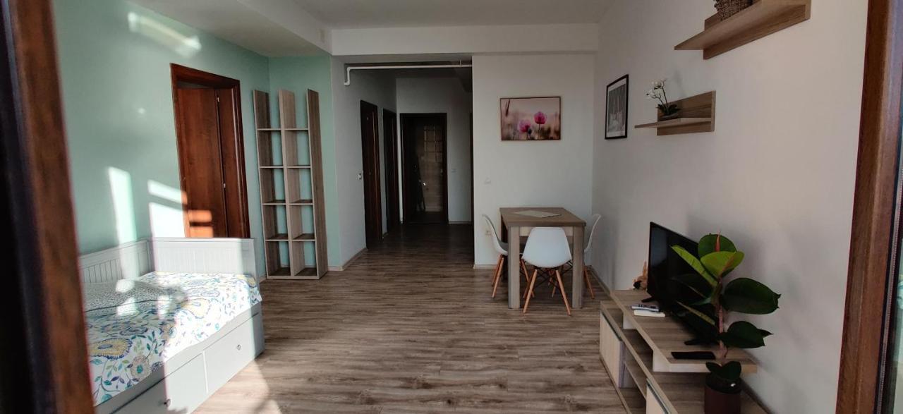 Nor Apartments Summerland Мамая Екстер'єр фото
