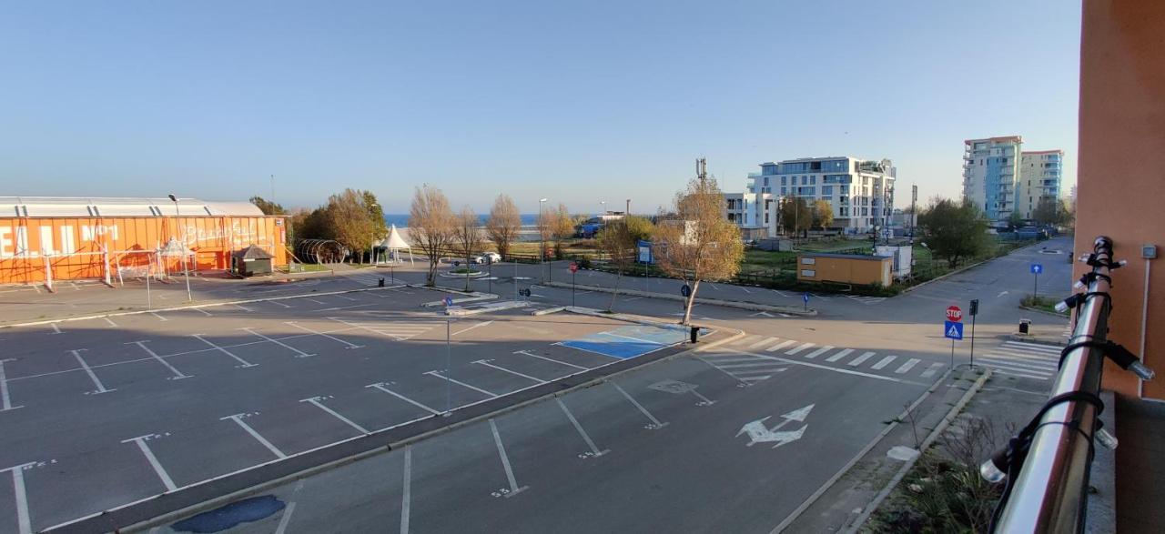 Nor Apartments Summerland Мамая Екстер'єр фото